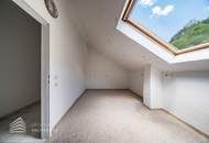 Sanierungsbedürftiges Wohnhaus mit 24 Wohneinheiten in Hanglage