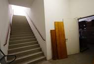 Logistikfläche***2 Hallen***30 Stellplätze***Ausbaupotential***