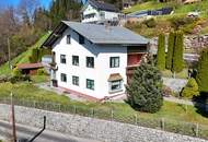 Ferienpension oder Familienidylle? Vielseitiges Wohnhaus mit Bergpanorama & Potenzial