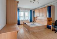 NEUER PREIS !! Sehr großes Haus im Herzen von Lassee!