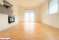 Alles, was man braucht: 2-Zimmer-Wohnung mit Balkon &amp; Stellplatz