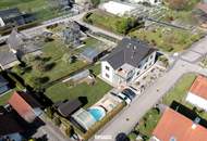 Wer teilt, gewinnt! Generalsaniertes Haus für 2 - 2 Wohnungen, großer Garten mit Pool, Poolhaus - ideal für Großfamilien, Freundesbünde u.Ä. - Neuzeug