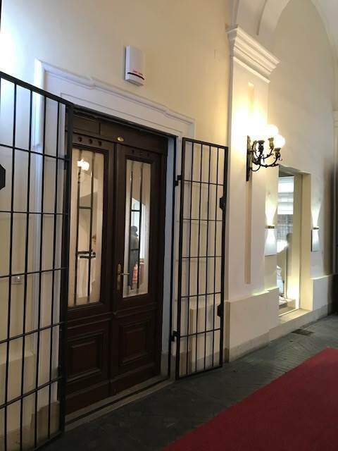 Attraktives Geschäftslokal in 1010 Wien – 170m² für 8.400€ Miete