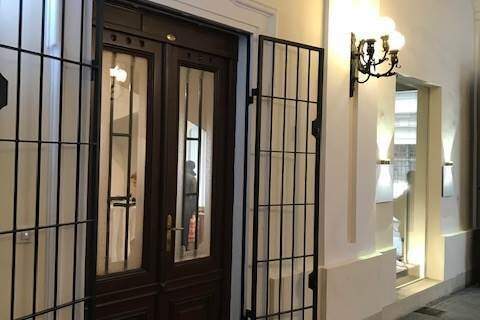 Attraktives Geschäftslokal in 1010 Wien – 170m² für 8.400€ Miete, Gewerbeobjekt-miete, 7.000,00,€, 1010 Wien 1., Innere Stadt