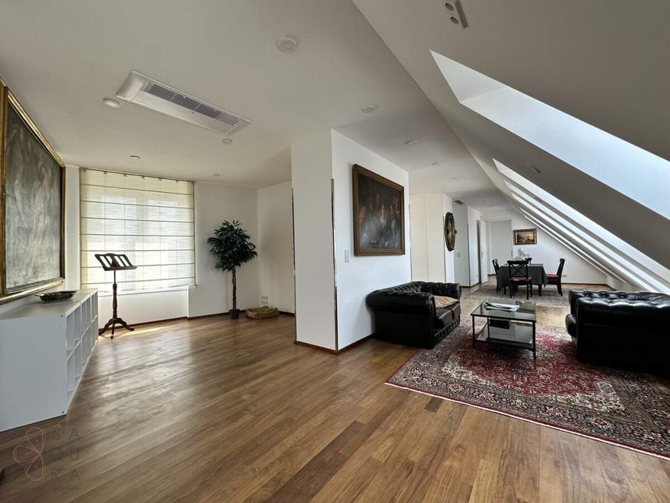 PANORAMA-DACHTERRASSE - EXKLUSIVE DACHGESCHOSSWOHNUNG AUF ZWEI EBENEN