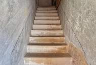 "In Kaufabwicklung"! RENOVIERUNGSBEDÜRFTIGES EINFAMILIENHAUS IN SEHR SCHÖNER LAGE