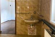 Einfamilienhaus am Stadtrand von Gloggnitz! Garten und romantisches Nebengebäude!