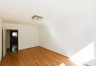 Großzügige Familienwohnung oder 3er WG Wohnung mit Balkon