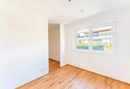 Hochwertige, lichtdurchflutete Doppelhaushälfte mit grandiosem Ausblick und Südwest-Garten