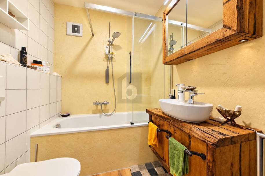 SONNIGER PANORAMABLICK MIT GROSSEM BALKON UND PARKPLATZ IN DER TIEFGARAGE, Wohnung-kauf, 6330 Kufstein