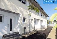 Modernes neuwertiges Eckreihenhaus mit Garten