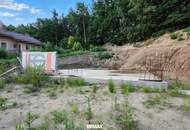 Baugrundstück mit Baubewilligung und Einreichplan für Einfamilienhaus, Garage und PKW Stellplatz