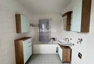 Lichtdurchflutete 2-Zimmer-Wohnung (möbliert) mit großer Terrasse im letzten Liftstock