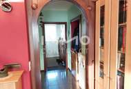 PREISSENKUNG: SONNIGE MAISONETTENWOHNUNG MIT LOGGIA UND CARPORT IN RUHIGER WOHNGEGEND IN KNITTELFELD