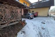 Vielseitiges sanierungsbedürftiges Wohnhaus mit 2 Wohneinheiten auf großem Grundstück!