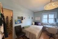 Viel barrierefreier Wohnraum, Platz für gemeinsame Werte und Indoor-Pool // Much barrier-free living-space, room for shared values, and indoor pool //