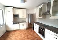 Landhaus zur Miete mit großem Garten und Nebengebäuden