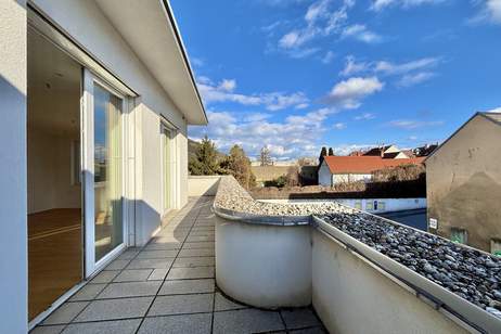 moderne Ordinationsräume im Ärztezentrum mit direktem Blick am Schlossberg | großzügige Außenflächen, Gewerbeobjekt-miete, 836,71,€, 2410 Bruck an der Leitha