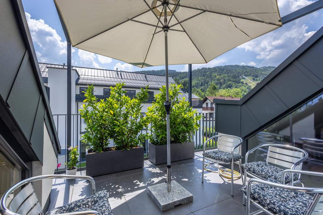 Neubau-Dachgeschosswohnung mit Südbalkon inkl. Tiefgaragenplatz in Villach
