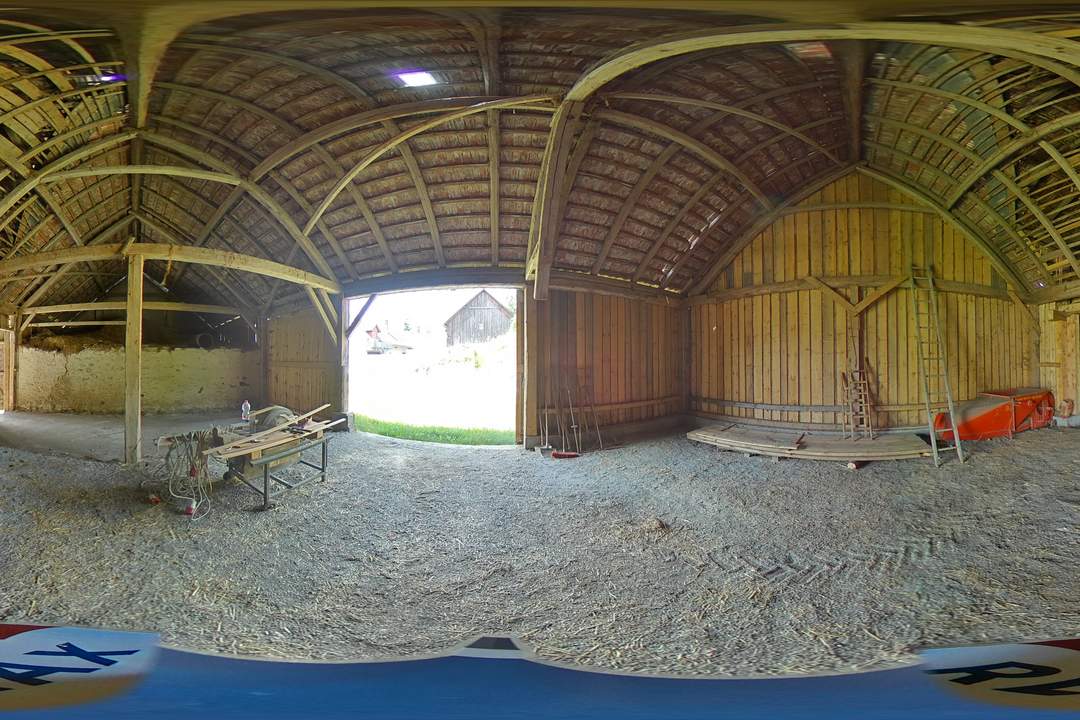 ! ! Neuer Preis ! ! Ehemaliger Bauernhof – Freiraum garantiert!