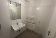 KARLSPLATZ IS CALLING: ruhige 2-Zimmer-Wohnung mit Gemeinschaftsdachterrasse!
