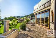 Eindrucksvolles Panorama. Privater Pool. Besonderes Wohnen. Alpines Landhaus mit besonderem Esprit