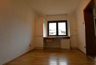 Hausetage im EG mit Garten und Garage zur Miete ***PROVISIONSFREI für den Mieter***