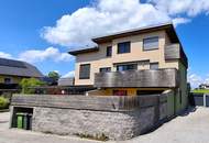 Neuwertige Familienwohnung mit Reihenhauscharakter