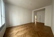 ERSTBEZUG - Helle 4-Zimmer Altbauwohnung mit 2 Bädern, 2 WCs, Abstellraum und Kellerabteil - UNBEFRISTET