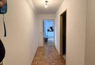 Urbanes Wohnen in zentraler Lage - grüner Innenhof - schöner und praktischer Schnitt - Dachgeschoss - erstklassige Infrastruktur!