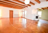 Einfamilienhaus in zentraler Bestlage mit Tennisplatz auf parkähnlichem Grund!