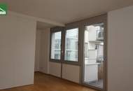 Moderne 1,5-Zimmer Wohnung mit Balkon in den Innenhof. Für Studenten geeignet