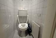 Sanierungsbedürftige 4 Zimmerwohnung 400 Meter vom Bahnhof Hernals entfernt (zukünftige U5 Station)