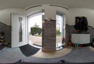 "Ein-/Zweifamilienhaus, mit 2 Wohnungen (je 120m²) und Pool!"