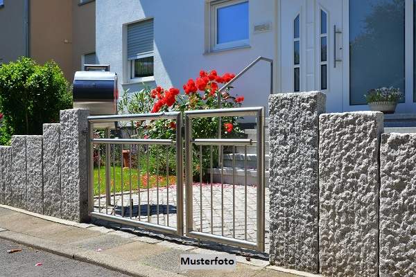 Neuwertiges Reihenmittelhaus mit Garten, 2 Terrassen und viel Platz für die Familie