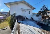 Großzügiges Wohnhaus mit zwei Wohneinheiten – ideal für Familien oder Mehrgenerationen mit Garten und mehreren Stellplätzen