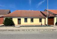 Charaktervolles altes Bauernhaus mit großzügigem Nebengebäude
