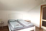 Charmante Dachgeschosswohnung mit Panoramablick - inklusive Loggia und Carport!