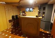 7321 Lackendorf: Ruhelage! Teilsaniertes und bezugsfertiges Einfamilienhaus mit Garage und großem Garten!