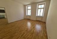 4 % BAR Rendite - unbefristet vermietete 3 Zimmer Wohnung - im 2012 modernisierten Altbauhaus