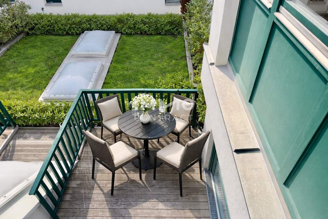 Elevated Living in Sievering: A Rare Vienna Maisonette – Private Terraces