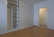 * WG geeignet * perfekte Starter / Paarwohnung * 2 Zimmer * saniert *