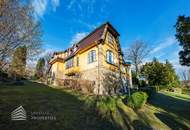 Historische Villa mit wunderschönem Garten im Wienerwald