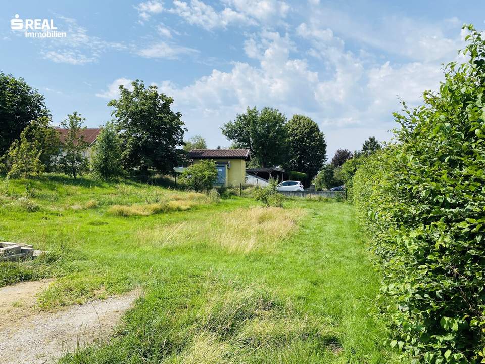 Großzügiges 710 m² Grundstück