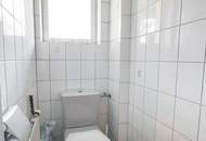 Mehrgenerationenhaus | vier Grundstücke, ca. 2.117 m² Grund, Pool, Sauna, zwei Garagen & großer Garten im Wienerwald