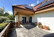 MOLLRAM - Einfamilienhaus mit ca. 1.268 m² Eigengrund | Baujahr 2009 | Sauna &amp; Whirlpool | Luftwärmepumpe, PV-Anlage, Klimaanlage uvm.