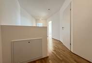 Dachgeschoss-Maisonette mit Klima, Fenster im Bad und Dachgarten Nähe U1 Hauptbahnhof Wien