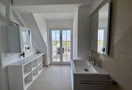 Erstbezug nach Sanierung! 2-Zimmer-Dachgeschosswohnung mit Terrasse, Balkon, Lift und Stellplatz!