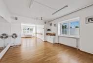 Ein Haus, viele Möglichkeiten | Großzügiges Zuhause mit zwei Wohnebenen und Ausbaureserve | 2 Küchen | Separate Eingänge | Garten mit viel Privatsphäre