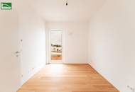 Alles was man sich wünscht – kostengünstige Heizung/“Kühlung“ über Erdwärme, PV-Anlage, weitläufige Grünflächen